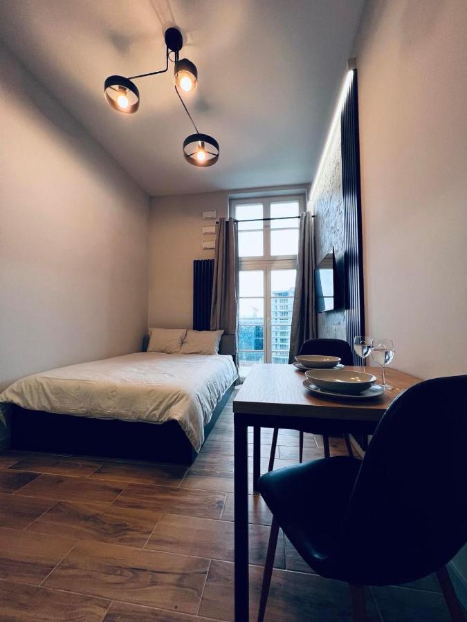 Property Apart - Plac Jana Pawla II Centrum Wroclaw Luaran gambar