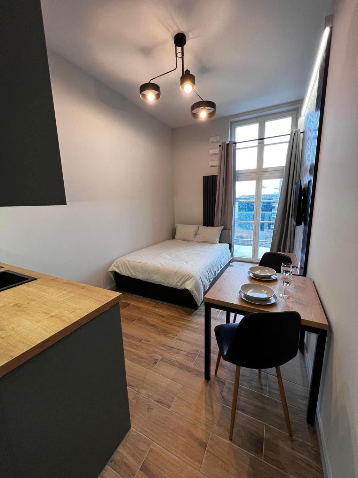 Property Apart - Plac Jana Pawla II Centrum Wroclaw Luaran gambar